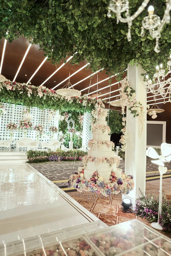 Wedding of Ronald & Ana by Menara Mandiri by IKK Wedding - 002 Wedding of Ronald & Ana by Menara Mandiri by IKK Wedding - 002