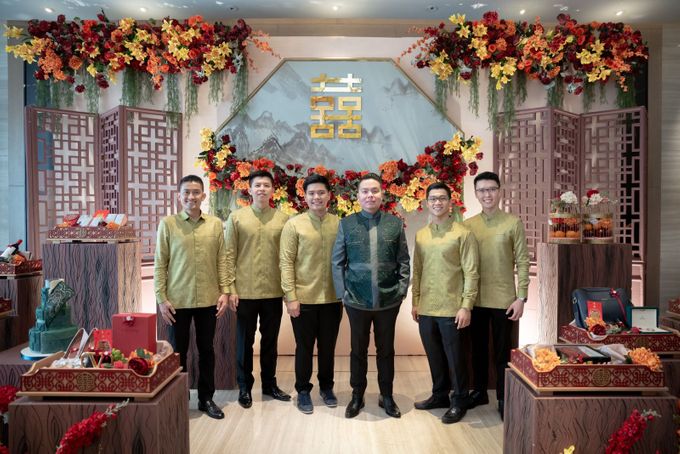 Family Attire at Mr. Stewart & Mrs. Vivi’s Engagement by Batik Concept - 002