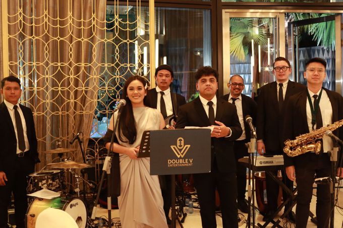 Jazz Wedding band at Engagement Palm Court Four Seasons Jakarta - By Double V Entertainment by Vica Decoration - 031 Jazz Wedding band at Engagement Palm Court Four Seasons Jakarta - By Double V Entertainment by Vica Decoration - 031