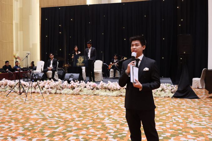 jazz wedding band at Grand Mercure Kemayoran by Double V Entertainment by Libra Cake - 002