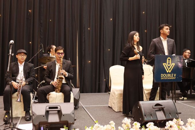 jazz wedding band at Grand Mercure Kemayoran by Double V Entertainment by Libra Cake - 012