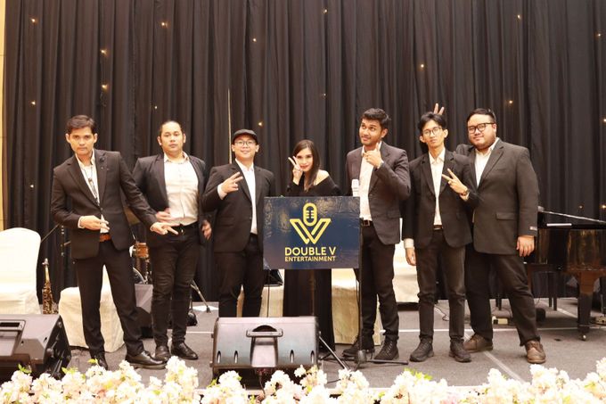 jazz wedding band at Grand Mercure Kemayoran by Double V Entertainment by Libra Cake - 027