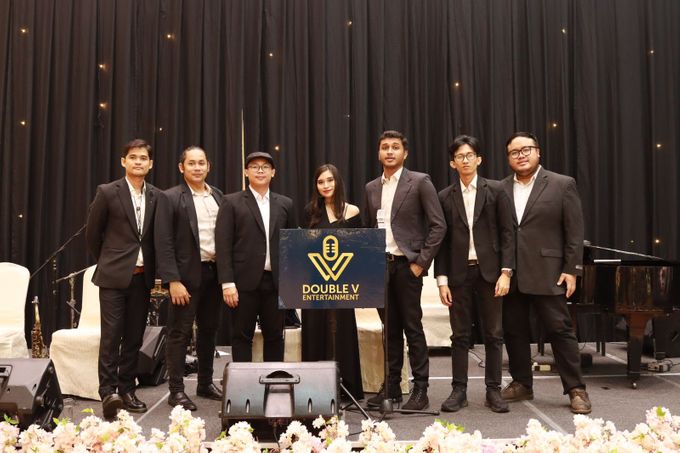 jazz wedding band at Grand Mercure Kemayoran by Double V Entertainment by Libra Cake - 028
