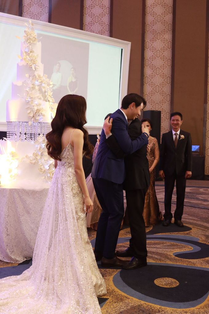 Anthony Stevven MC Wedding at Ballroom resinda Karawang by Wonderful Decoration - 034