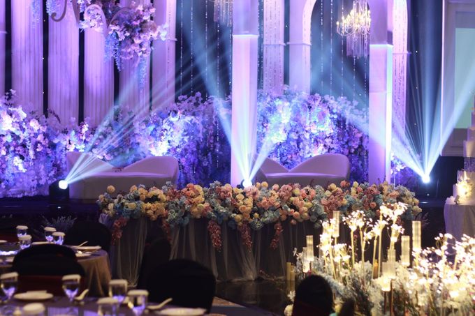 Anthony Stevven MC Wedding at Ballroom resinda Karawang by Wonderful Decoration - 043