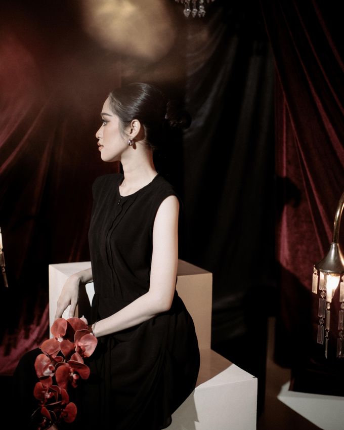 Elegant Red by Silence - 003