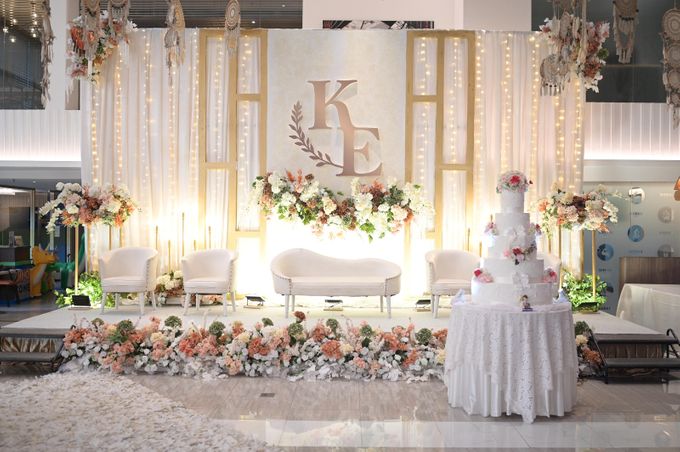 THE WEDDING OF KENT WIRANATA & ESTI RITA DIAN ARIESWATI by Ohana Enterprise - 006