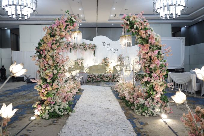 THE WEDDING OF TONI WILLIANDI & LIDIYA by Ohana Enterprise - 011