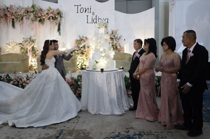 THE WEDDING OF TONI WILLIANDI & LIDIYA by Ohana Enterprise - 015