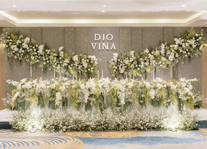 Wedding of D & V at D'Anaya Hotel Bogor by Royal Wedding. Co - 001 Wedding of D & V at D'Anaya Hotel Bogor by Royal Wedding. Co - 001
