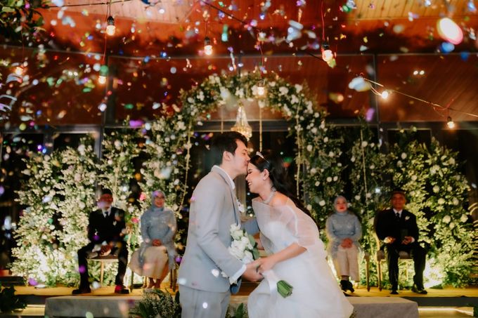 Angel & Angga Wedding outdoor Decoration @Gemintang Sawangan Depok by Rosepetal Backdrop - 034