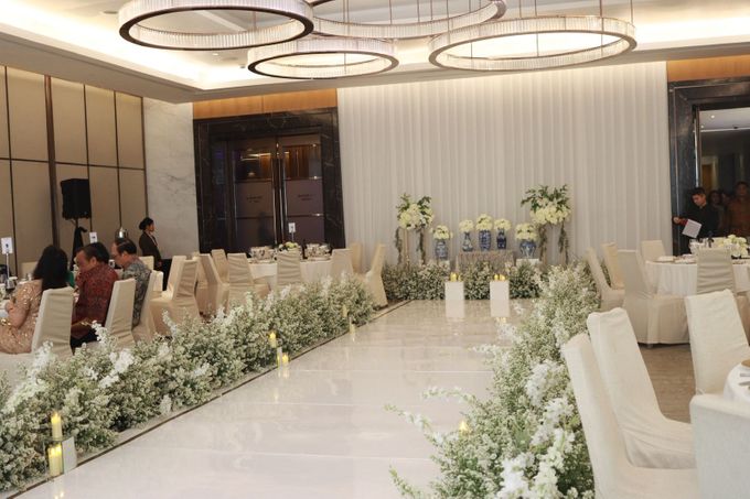 jazz wedding band for intimate wedding at Retreat lounge Westin Hotel Jakarta by Double V Entertainment by The Westin Jakarta - 001