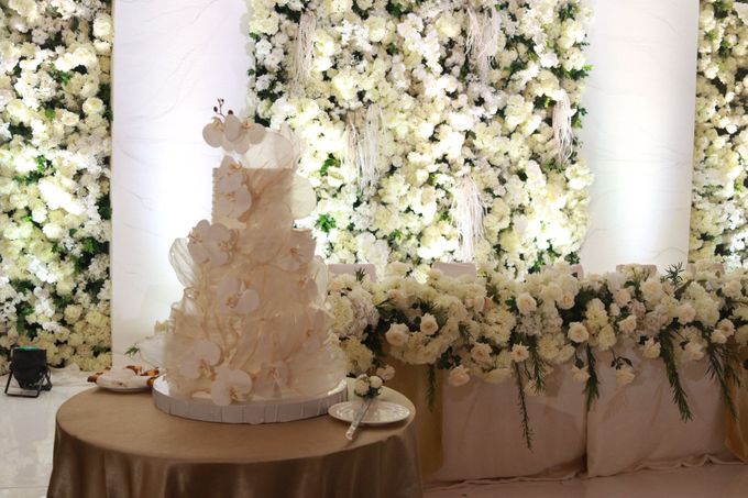 jazz wedding band for intimate wedding at Retreat lounge Westin Hotel Jakarta by Double V Entertainment by The Westin Jakarta - 004