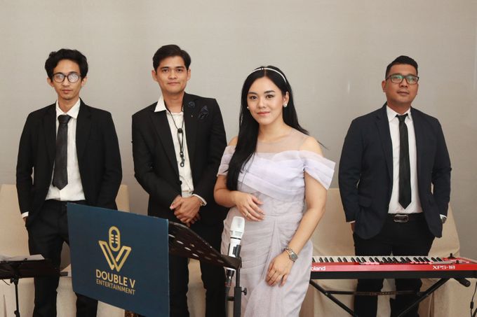 jazz wedding band for intimate wedding at Retreat lounge Westin Hotel Jakarta by Double V Entertainment by The Westin Jakarta - 008