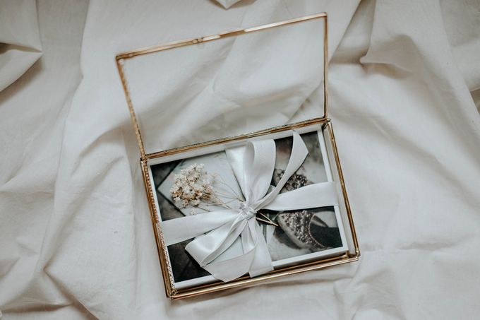 Printed Photos Packaged in Exclusive Glass Box by William Saputra Photography - 001 Printed Photos Packaged in Exclusive Glass Box by William Saputra Photography - 001