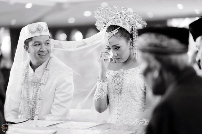 Ajeng & Yogia by REDI & Co. Photography - 002 Ajeng & Yogia by REDI & Co. Photography - 002