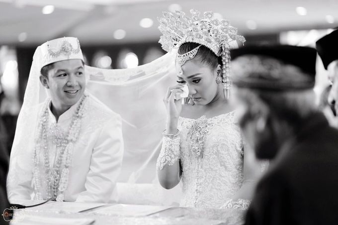 Ajeng & Yogia by REDI & Co. Photography - 002