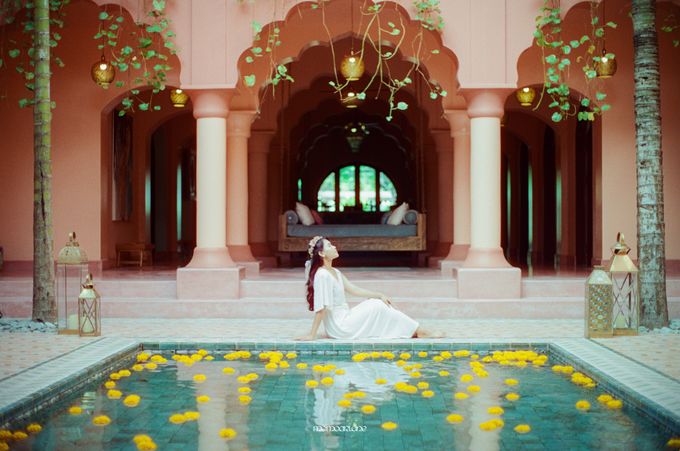 Seminyak Classic Couple Session Shot on Film Cinestill 400D by Memoar Lane Photography - 002