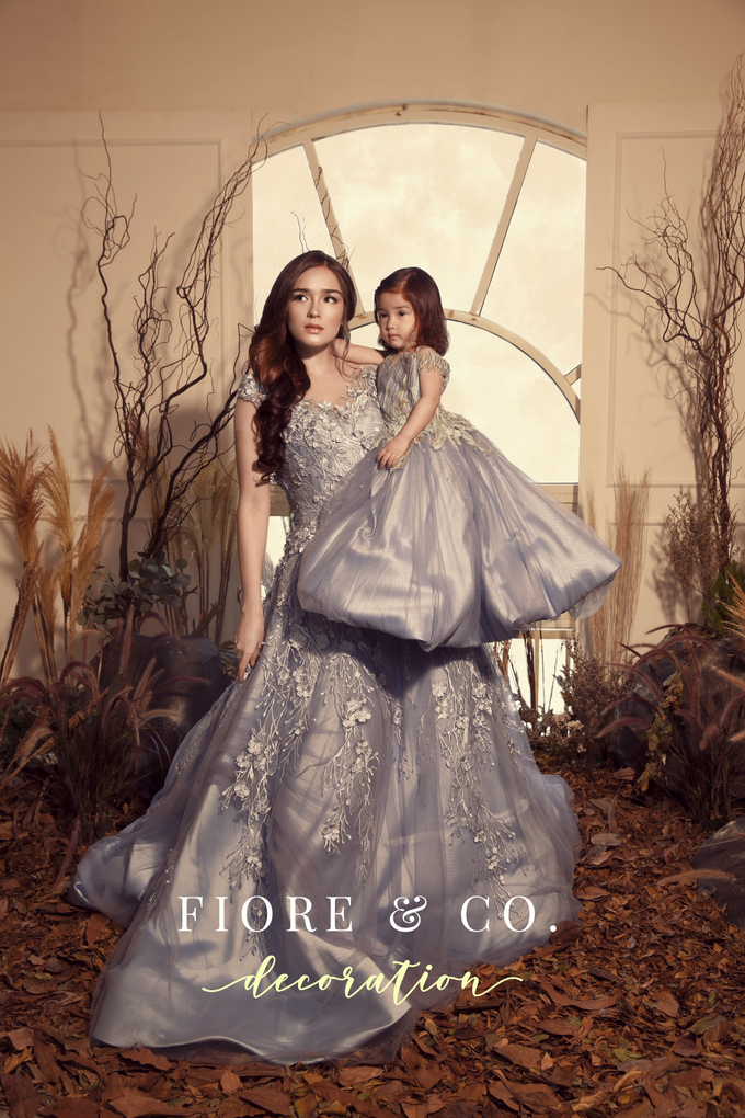 BACKDROP DECORATION for YASMINE WILDBLOOD Photoshoot by FIORE & Co. Decoration - 002 BACKDROP DECORATION for YASMINE WILDBLOOD Photoshoot by FIORE & Co. Decoration - 002