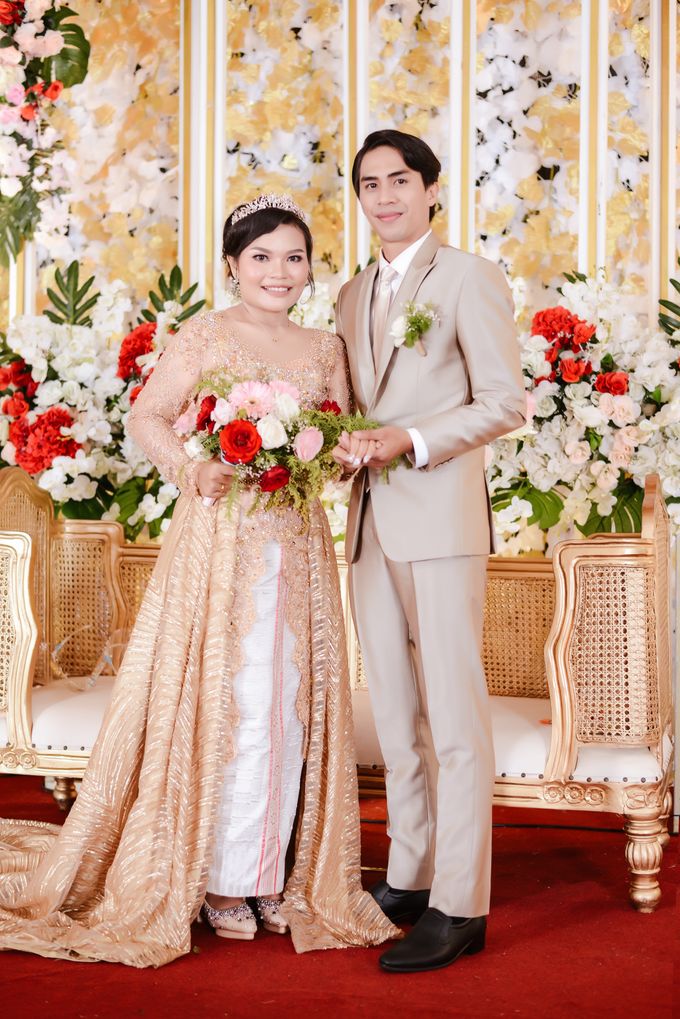 Mr. Iwan Setiawan & Mrs. Henny by Ventlee Groom Centre - 004