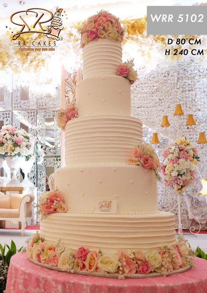 Weddingcake in 2019 - 5 tiers by RR CAKES - 008 Weddingcake in 2019 - 5 tiers by RR CAKES - 008