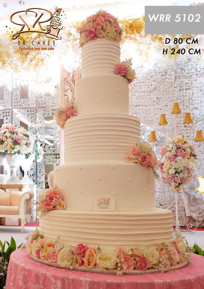 Weddingcake in 2019 - 5 tiers by RR CAKES - 008