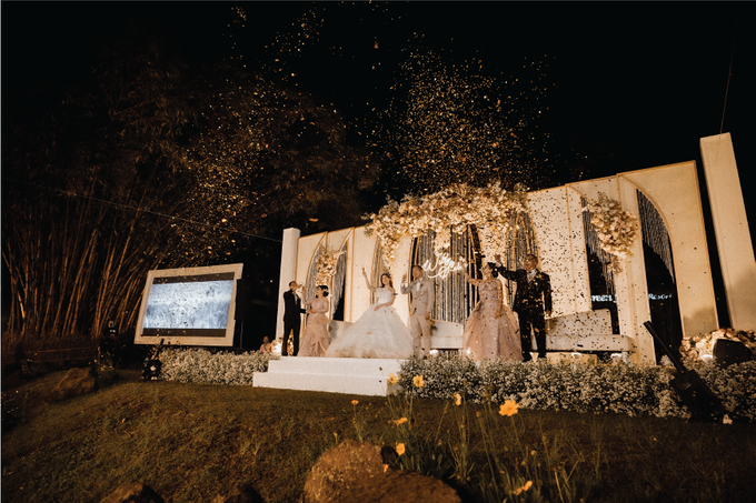 Willy & Shella Wedding Decoration at Green Forest by Green Forest Resort & Wedding - 007 Willy & Shella Wedding Decoration at Green Forest by Green Forest Resort & Wedding - 007
