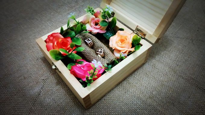 Custom Wooden Ring Box by SG Craft - 022 Custom Wooden Ring Box by SG Craft - 022