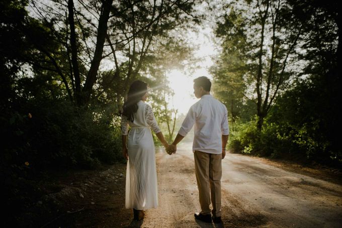 Abri & Citra Casual Couple Session by Satrya Photography - 014