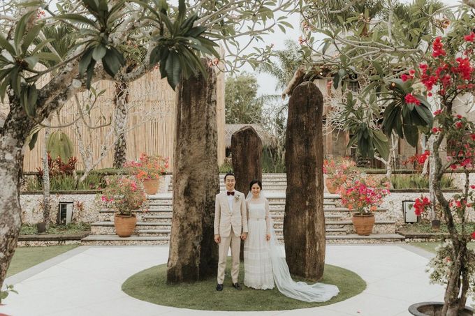 Chris & Calista Real Wedding at The Stone House by Tirtha by saptodjojokartiko bride - 003