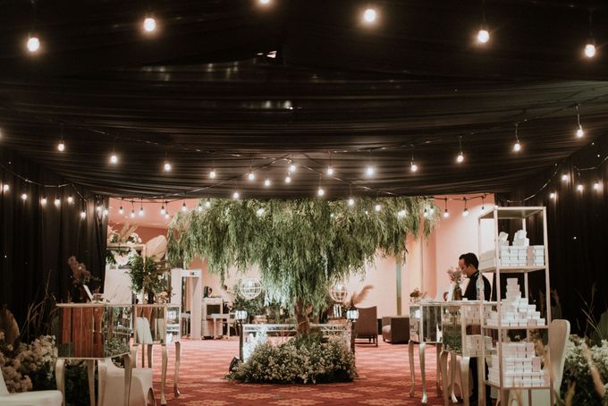 Ritz Carlton PP - Yogas & Valerie by Maestro Wedding Organizer - 035 Ritz Carlton PP - Yogas & Valerie by Maestro Wedding Organizer - 035