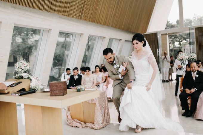 Holy Matrimony: Bali Wedding - Andrew & Agnes by Levin Pictures - 039