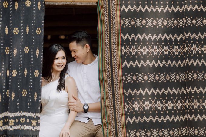 Alvin & Rosa Sumba Prewedding by Levin Pictures - 007 Alvin & Rosa Sumba Prewedding by Levin Pictures - 007