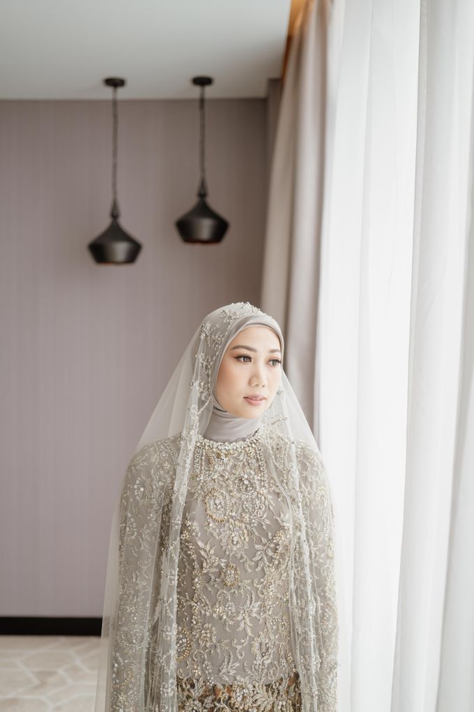 Yoshi & Putri Wedding at The Allwynn Ballroom by AKSA Creative - 023