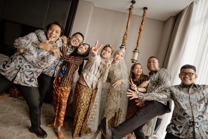 Yoshi & Putri Wedding at The Allwynn Ballroom by AKSA Creative - 026 Yoshi & Putri Wedding at The Allwynn Ballroom by AKSA Creative - 026