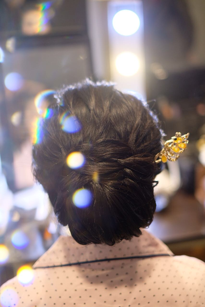 Makeup & Hairdo Sister of the Bride (Ms. Lidyana) by makeupbyyobel - 007 Makeup & Hairdo Sister of the Bride (Ms. Lidyana) by makeupbyyobel - 007