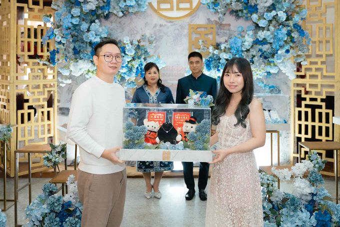 The Engagement of Desy & Hendrik by Blessing Couple - 003