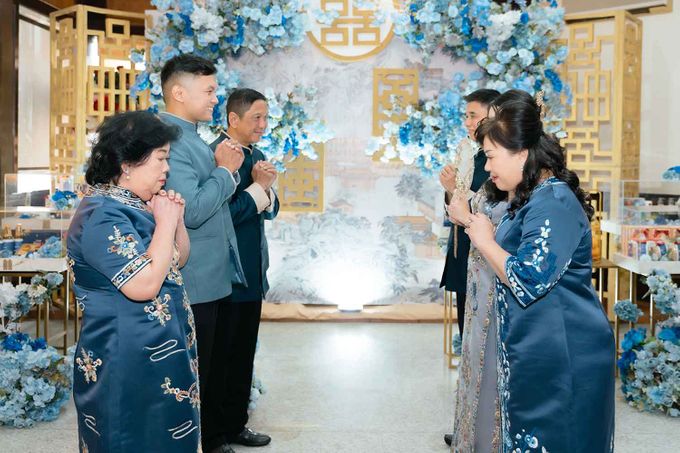 The Engagement of Desy & Hendrik by Blessing Couple - 006