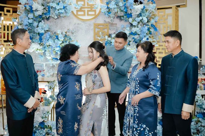 The Engagement of Desy & Hendrik by Blessing Couple - 007