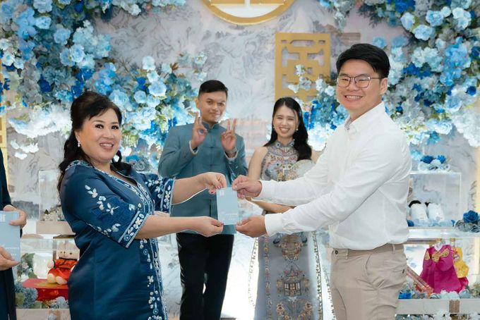 The Engagement of Desy & Hendrik by Blessing Couple - 013