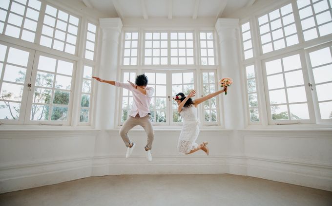 Jewel Changi & Botanic Gardens Pre-Wedding Shoot by GrizzyPix Photography - 012