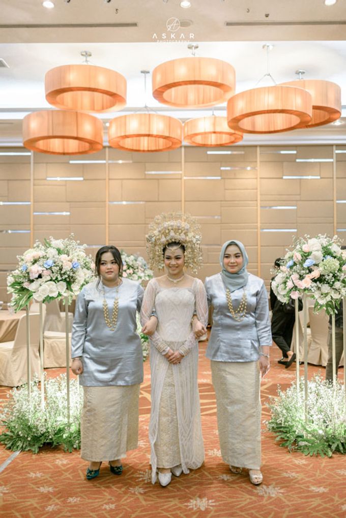The Wedding of Ayu & Ikbal by Sky Wedding Entertainment Enterprise & Organizer - 008 The Wedding of Ayu & Ikbal by Sky Wedding Entertainment Enterprise & Organizer - 008