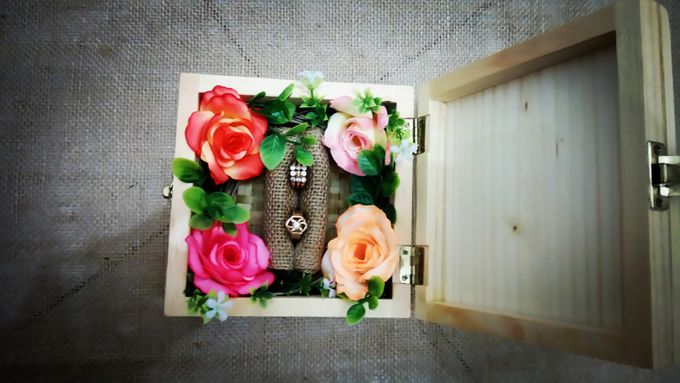 Custom Wooden Ring Box by SG Craft - 020 Custom Wooden Ring Box by SG Craft - 020