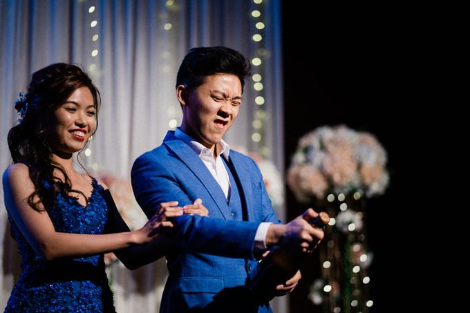 Tying the knot - Zheng Hua & Agnes by Depth of Tales - 038 Tying the knot - Zheng Hua & Agnes by Depth of Tales - 038