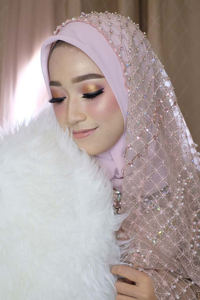 Flawless Touch Wedding Make Up by Zia Brides Make Up Artist & Kebaya - 003