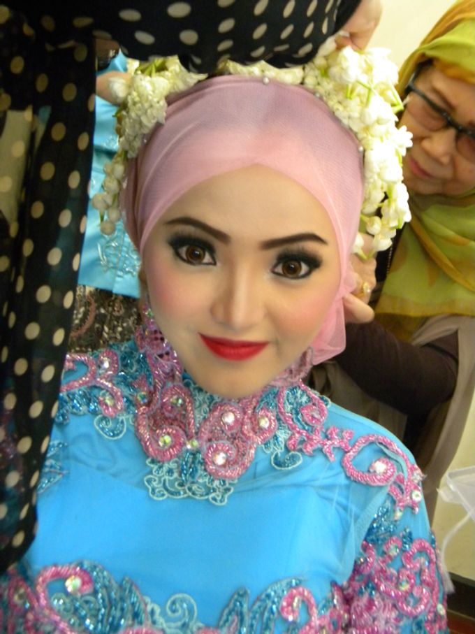 Gea And Husband Wedding by De-C MakeUp - 004