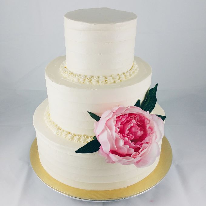 Floral Botanical Wedding Cake by Orange Maple Bakery - 003 Floral Botanical Wedding Cake by Orange Maple Bakery - 003