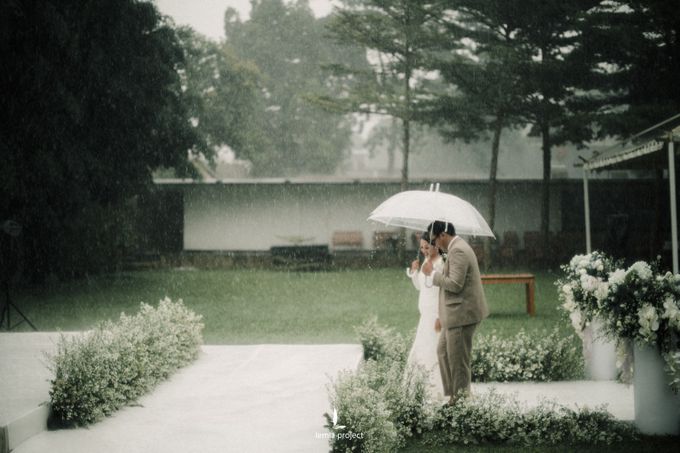 Wedding in the Rain by Maxi's Resto - 029 Wedding in the Rain by Maxi's Resto - 029
