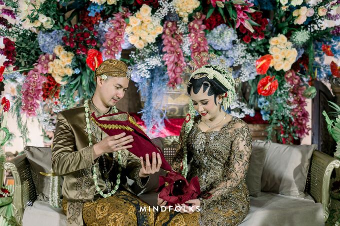 Pernikahan Mega Rifki yang Syarat Dengan Dua Budaya by Denyut Bumi Tea & Aroma - 018 Pernikahan Mega Rifki yang Syarat Dengan Dua Budaya by Denyut Bumi Tea & Aroma - 018