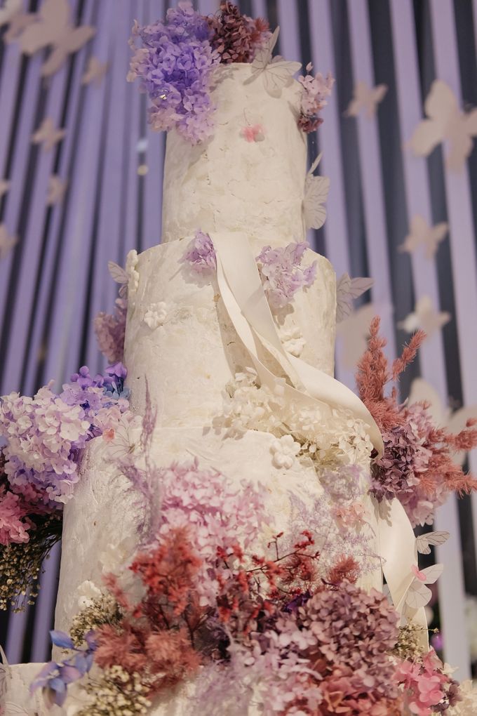 Dreamy Enchanted wedding by KAIA Cakes & Co. - 008 Dreamy Enchanted wedding by KAIA Cakes & Co. - 008